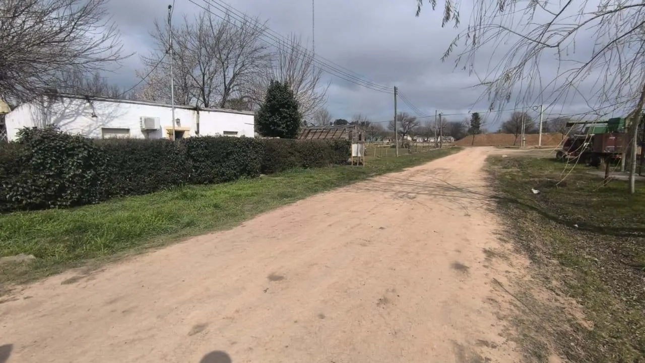 Casa a refaccionar/demoler en Parera