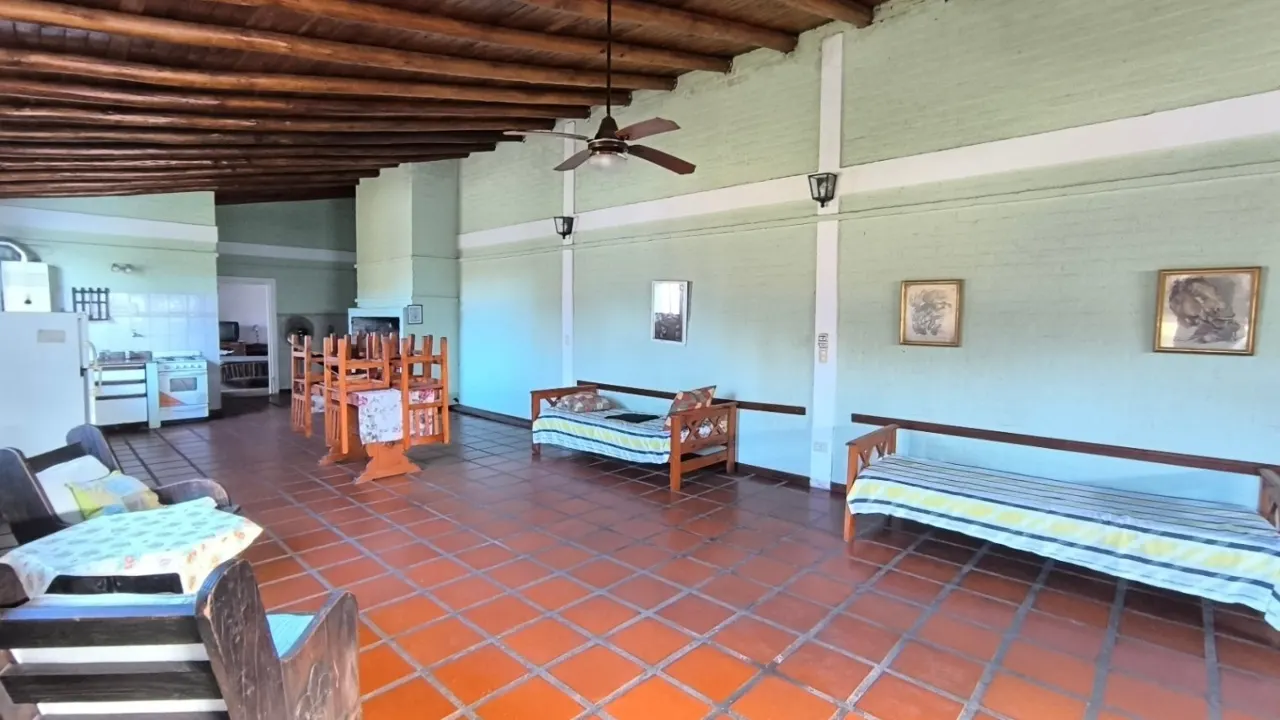 Casa en venta c/ cochera en Gualeguaychú