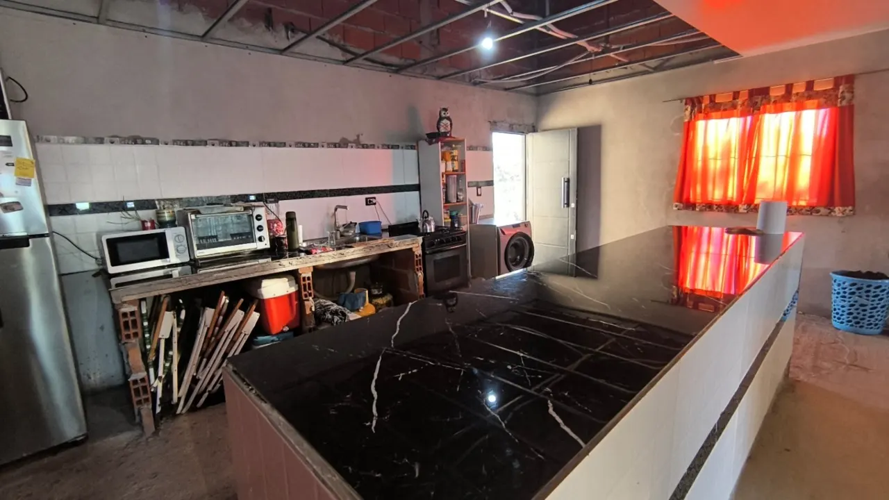 Casa en venta de 5 dormitorios c/ cochera en Gualeguaychú