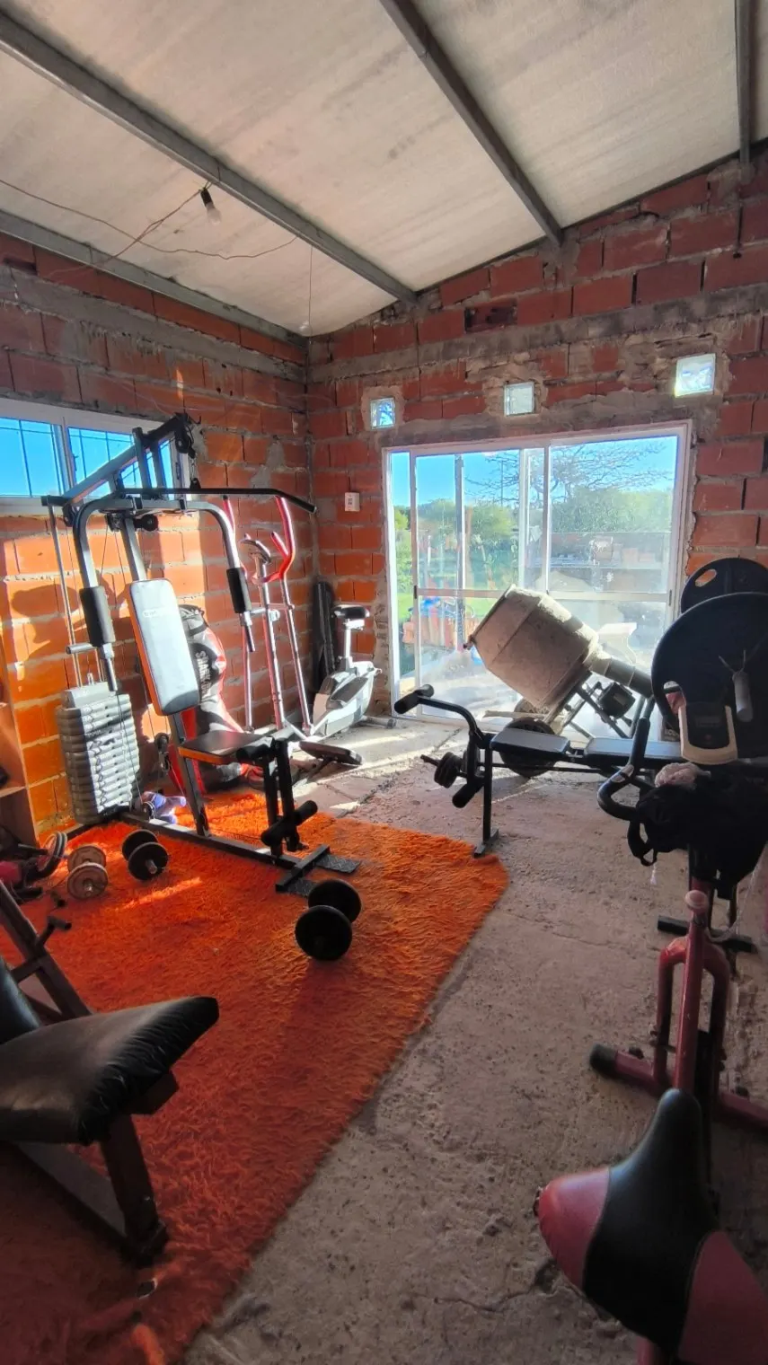 Casa en venta de 5 dormitorios c/ cochera en Gualeguaychú