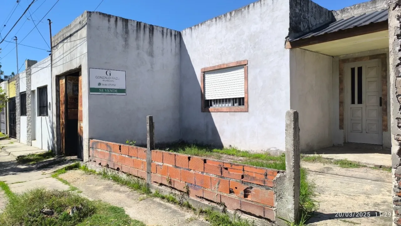 Casa en venta de 2 dormitorios c/ cochera en Gualeguaychú