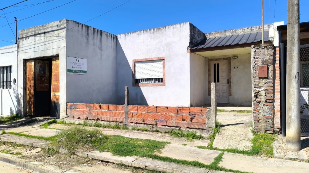 Casa en venta de 2 dormitorios c/ cochera en Gualeguaychú