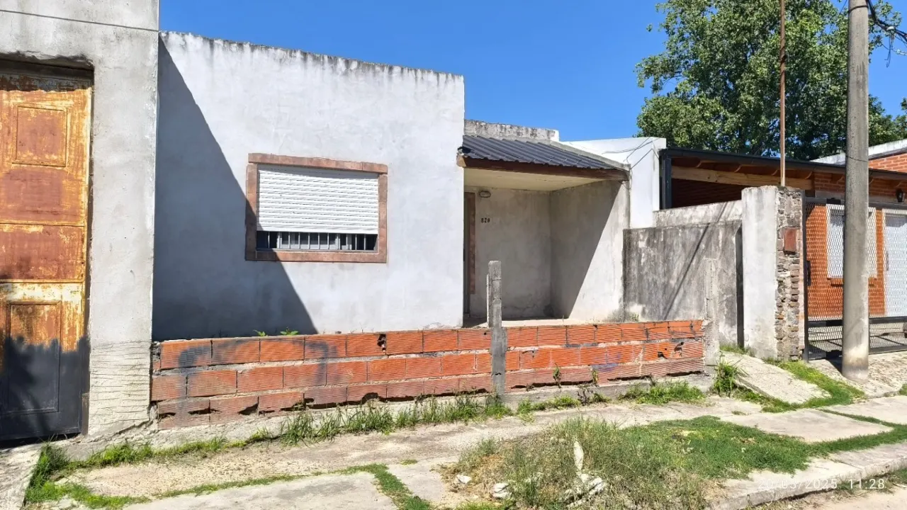 Casa en venta de 2 dormitorios c/ cochera en Gualeguaychú