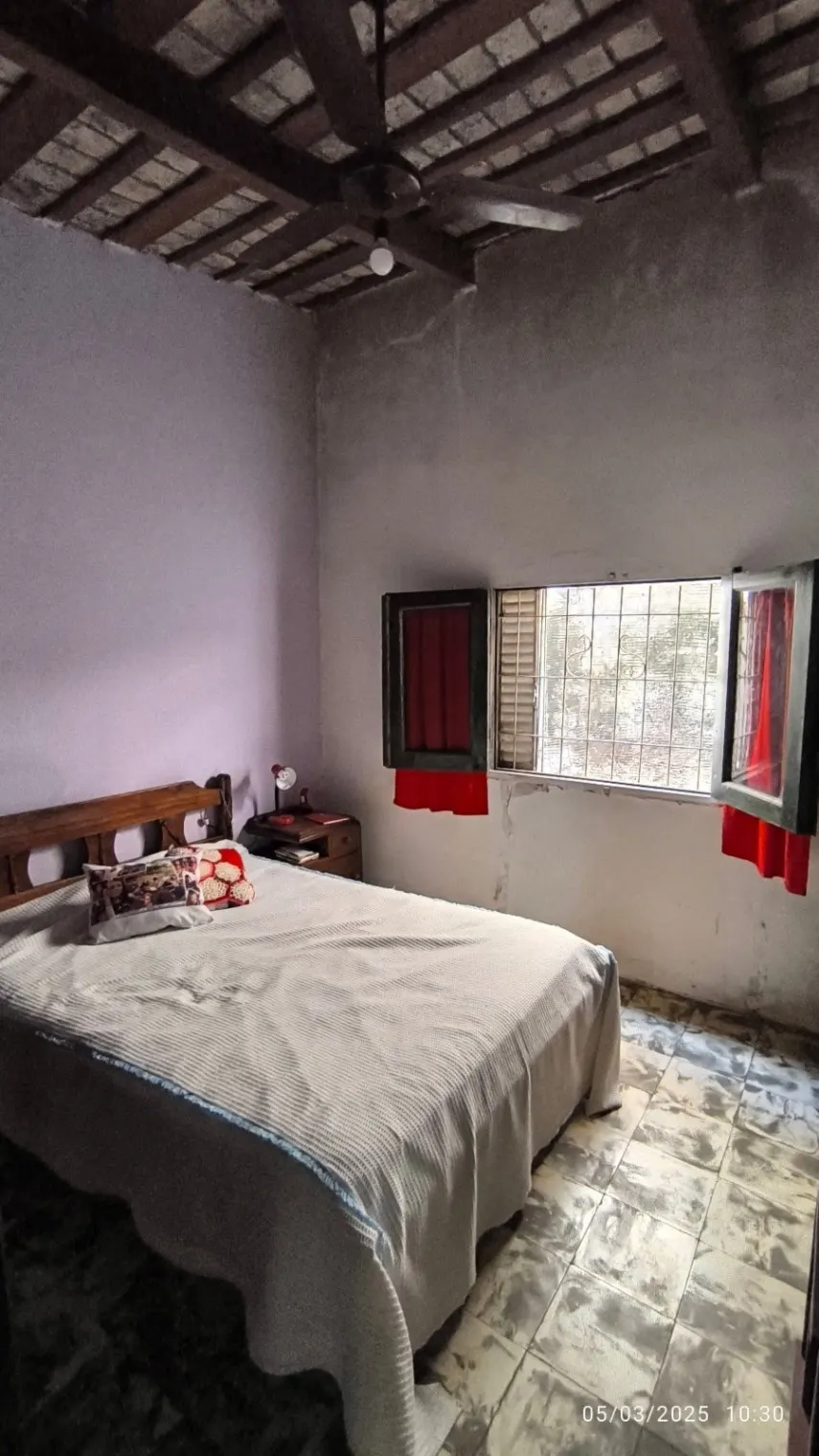 Casa en venta sobre Av Parque (Sarmientos 545), gran terreno!