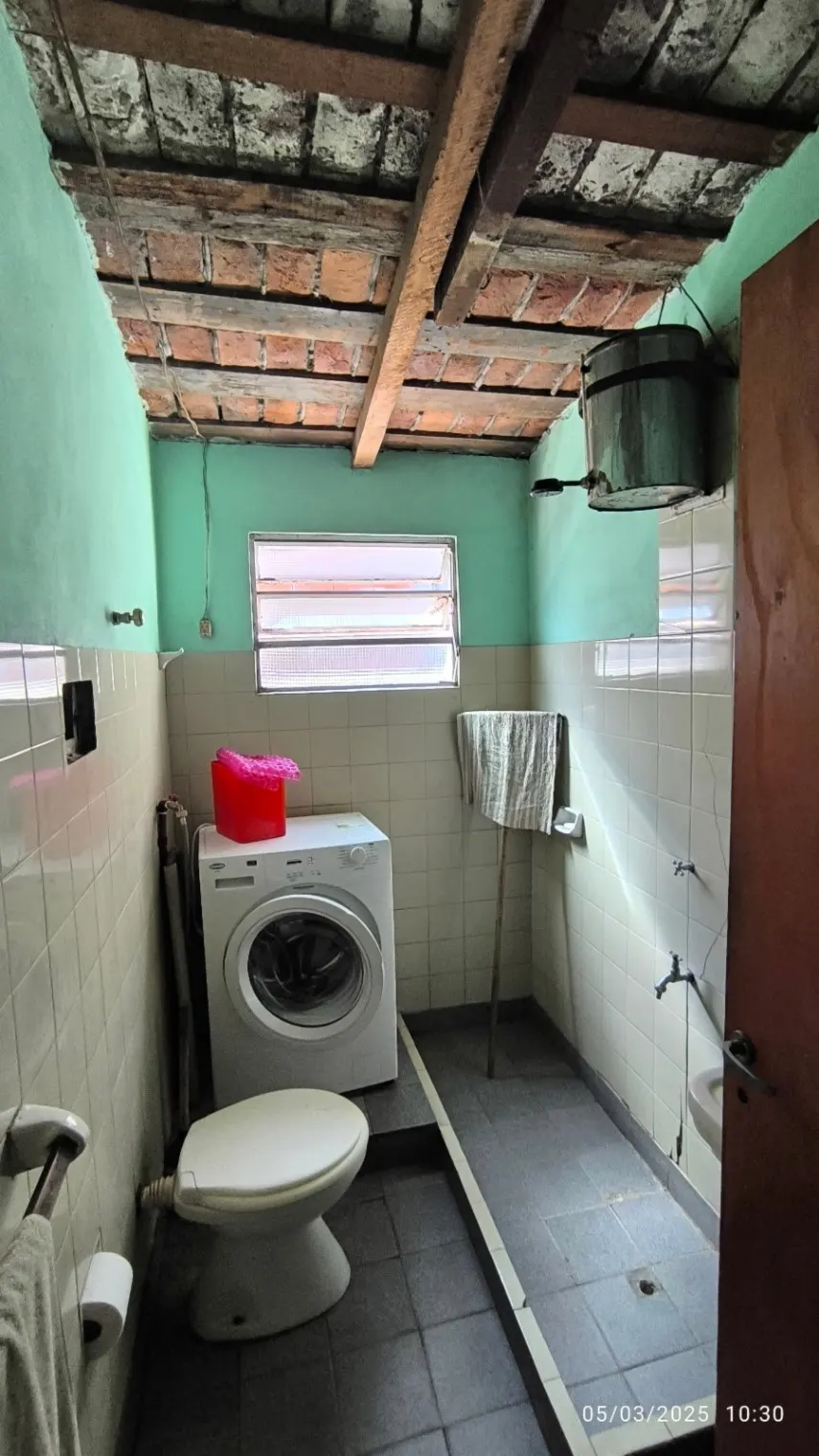 Casa en venta sobre Av Parque (Sarmientos 545), gran terreno!