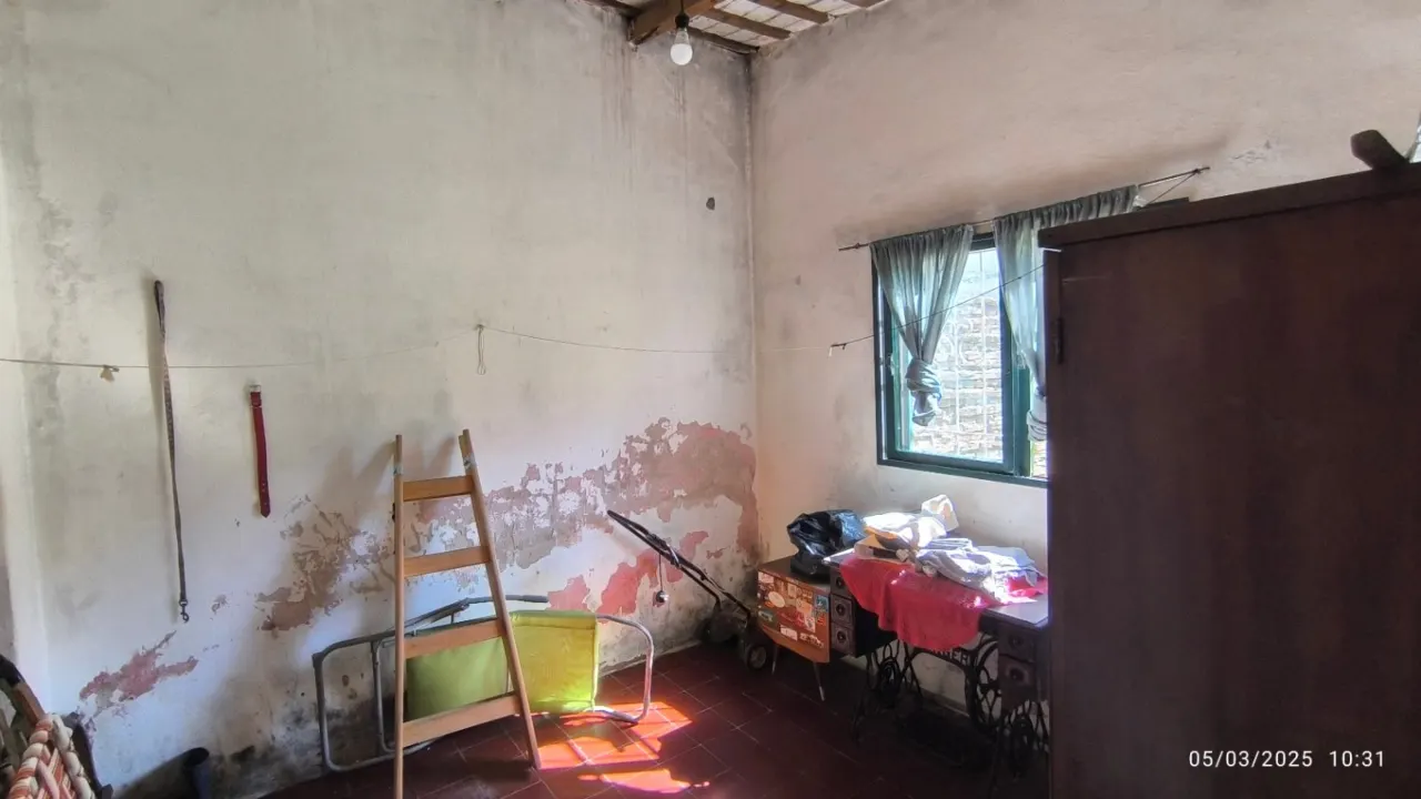 Casa en venta sobre Av Parque (Sarmientos 545), gran terreno!