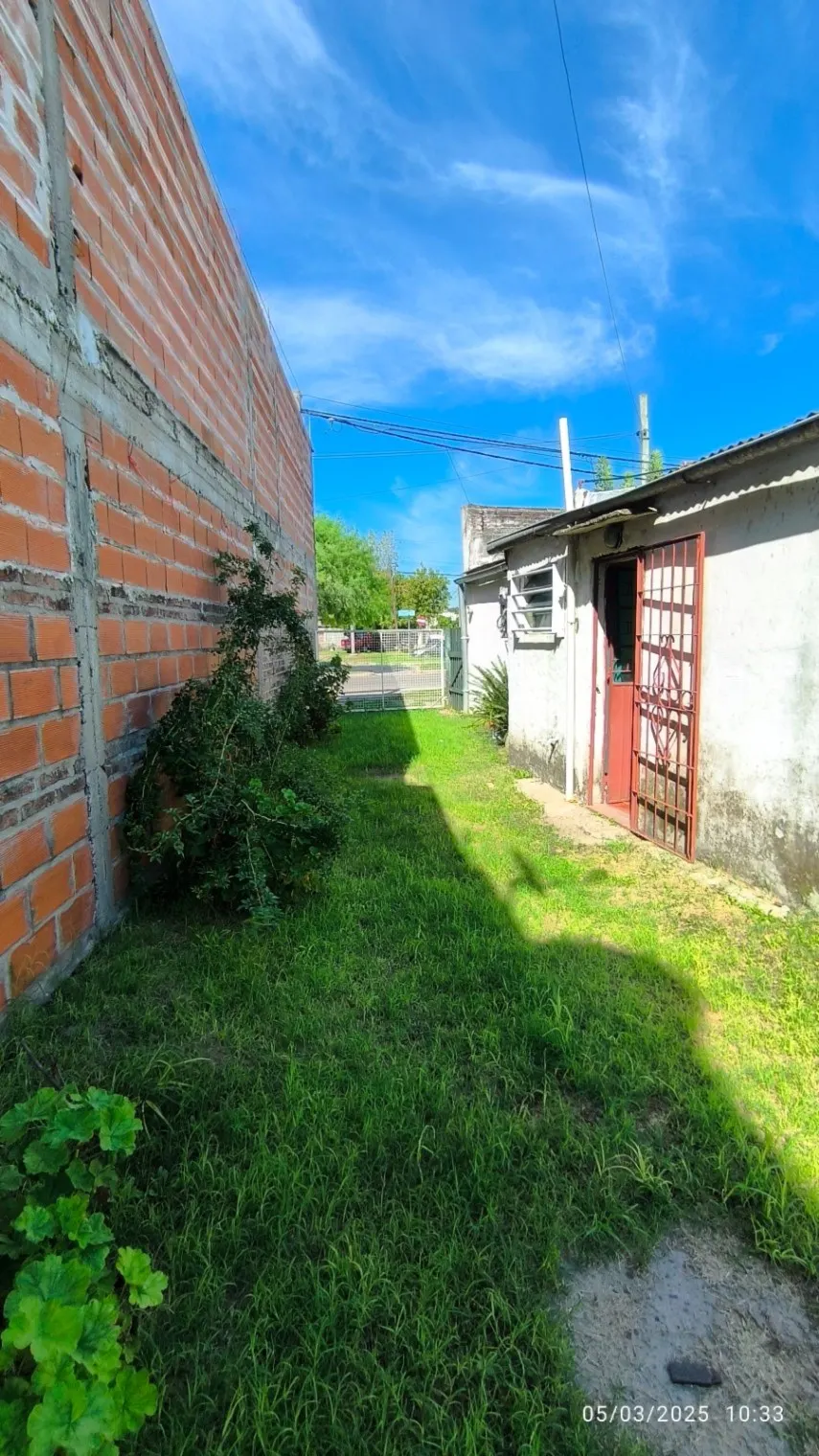 Casa en venta sobre Av Parque (Sarmientos 545), gran terreno!