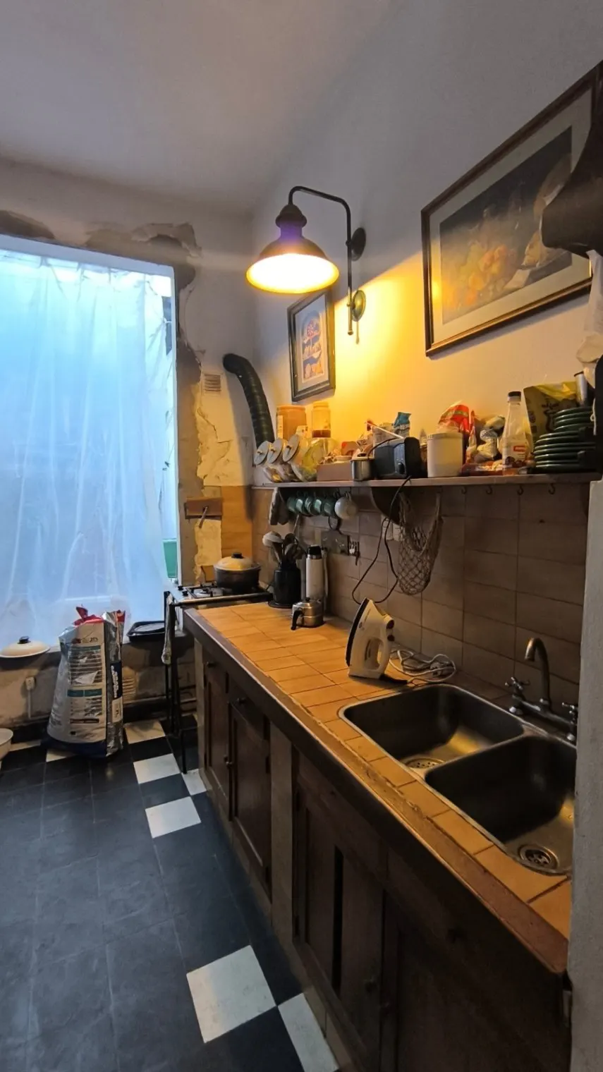 Casa céntrica, oportunidad de inversión