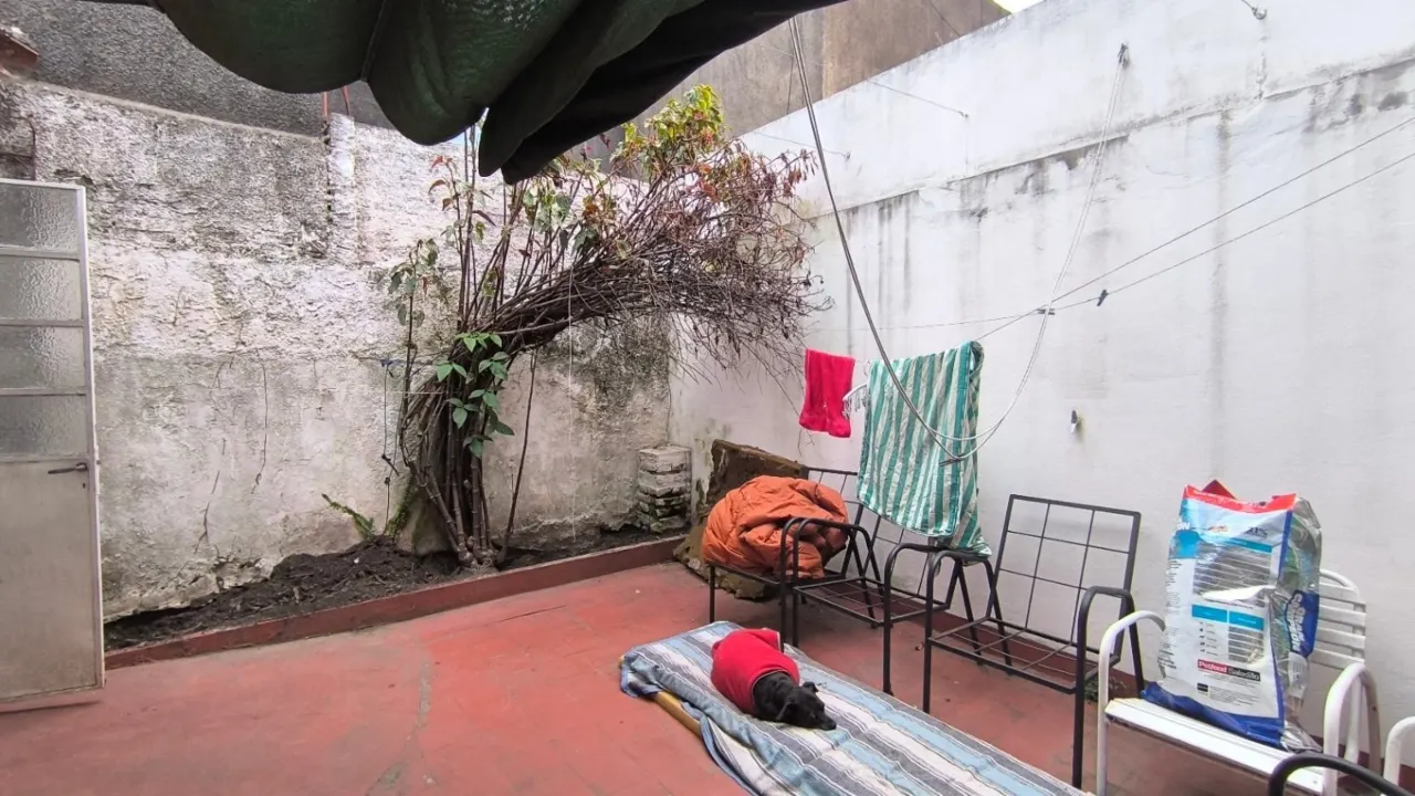 Casa céntrica, oportunidad de inversión