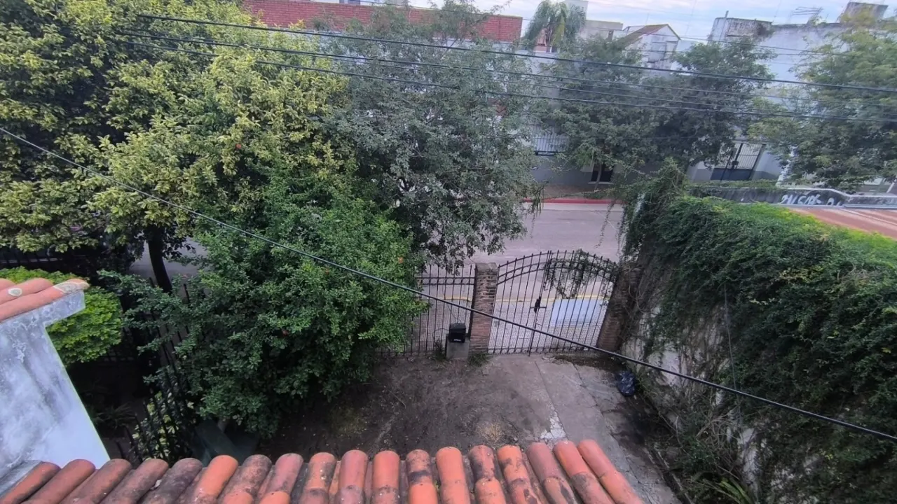 Casa céntrica, oportunidad de inversión