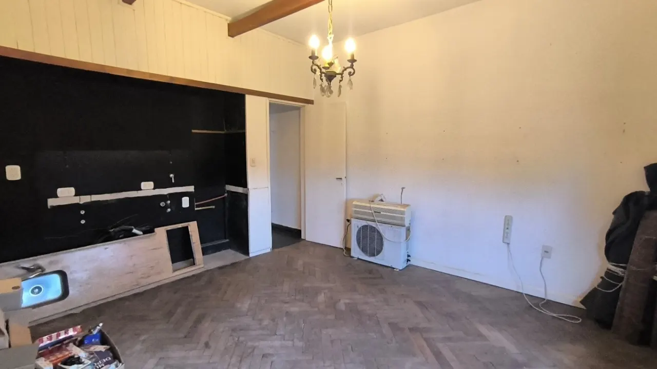 Casa céntrica, oportunidad de inversión